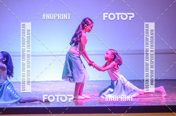 Buy your photos of the eventApresentao de dana  da Escola Uruguai na Escola Rainha do Brasil on Fotop