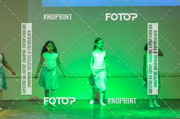 Buy your photos of the eventApresentao de dana  da Escola Uruguai na Escola Rainha do Brasil on Fotop