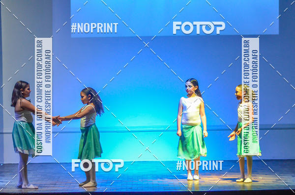 Buy your photos of the eventApresentao de dana  da Escola Uruguai na Escola Rainha do Brasil on Fotop