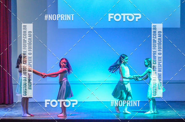 Buy your photos of the eventApresentao de dana  da Escola Uruguai na Escola Rainha do Brasil on Fotop