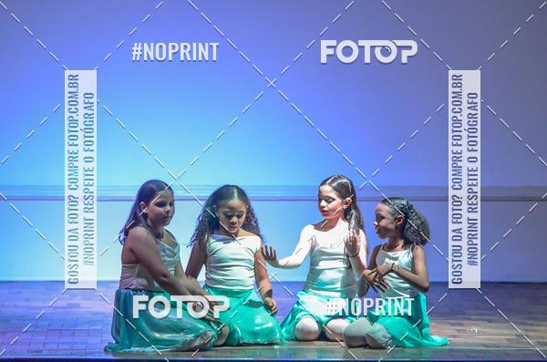 Buy your photos of the eventApresentao de dana  da Escola Uruguai na Escola Rainha do Brasil on Fotop