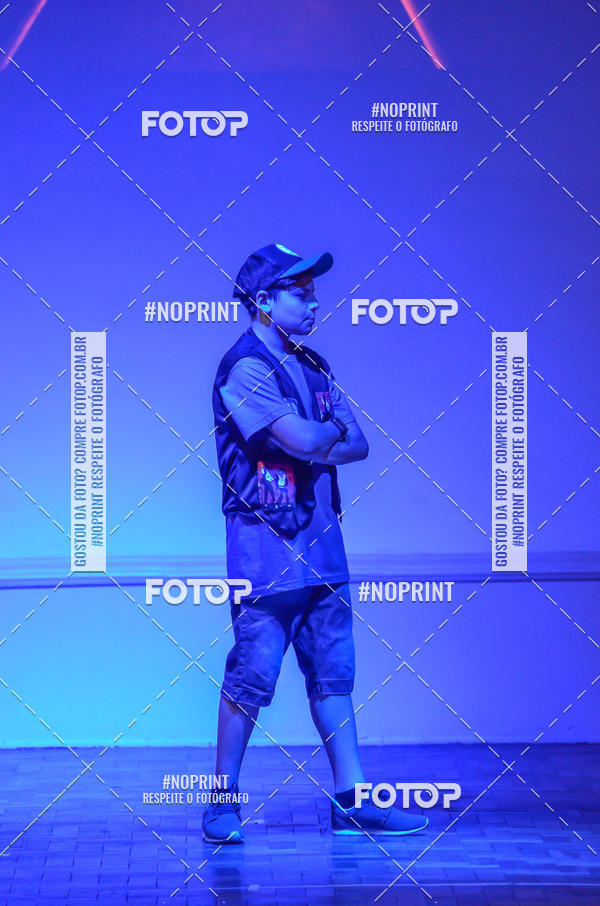 Buy your photos of the eventApresentao de dana  da Escola Uruguai na Escola Rainha do Brasil on Fotop