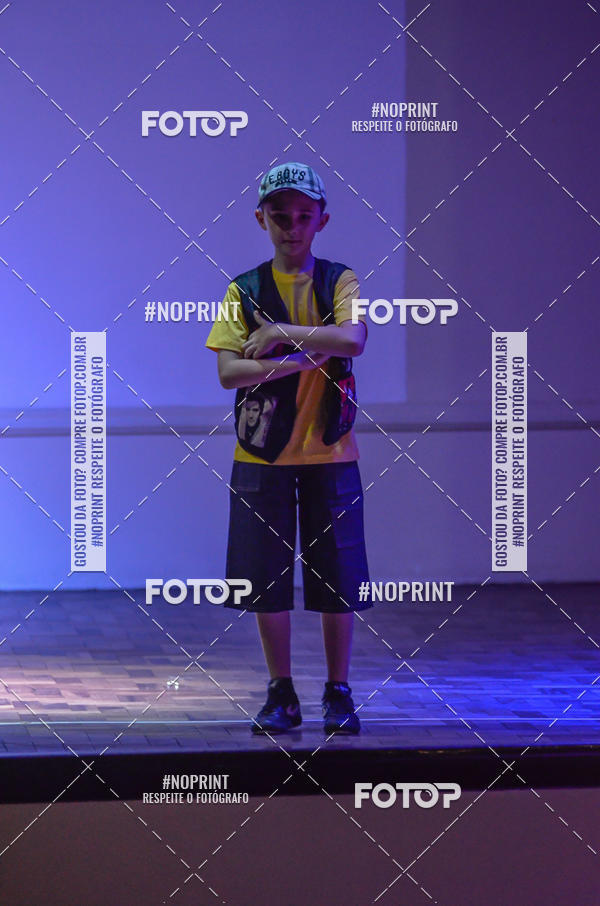 Buy your photos of the eventApresentao de dana  da Escola Uruguai na Escola Rainha do Brasil on Fotop