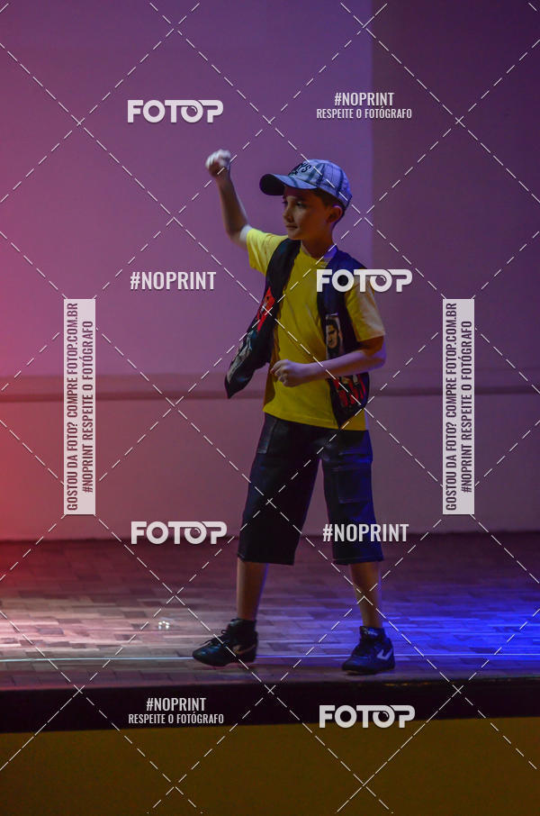 Buy your photos of the eventApresentao de dana  da Escola Uruguai na Escola Rainha do Brasil on Fotop