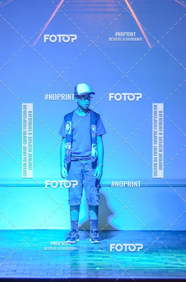 Buy your photos of the eventApresentao de dana  da Escola Uruguai na Escola Rainha do Brasil on Fotop