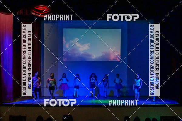 Buy your photos of the eventApresentao de dana  da Escola Uruguai na Escola Rainha do Brasil on Fotop
