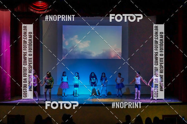 Buy your photos of the eventApresentao de dana  da Escola Uruguai na Escola Rainha do Brasil on Fotop