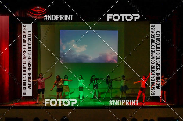 Buy your photos of the eventApresenta��o de dan�a  da Escola Uruguai na Escola Rainha do Brasil on Fotop