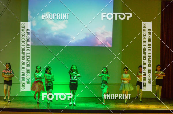 Buy your photos of the eventApresentao de dana  da Escola Uruguai na Escola Rainha do Brasil on Fotop