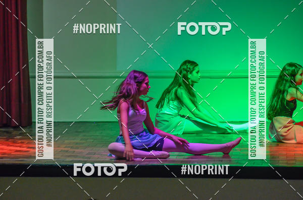 Buy your photos of the eventApresentao de dana  da Escola Uruguai na Escola Rainha do Brasil on Fotop