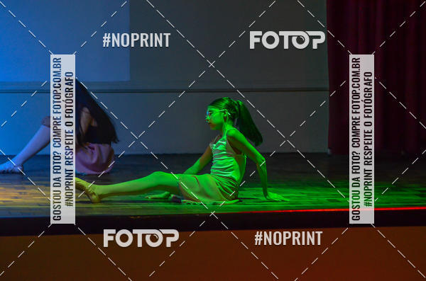 Buy your photos of the eventApresentao de dana  da Escola Uruguai na Escola Rainha do Brasil on Fotop