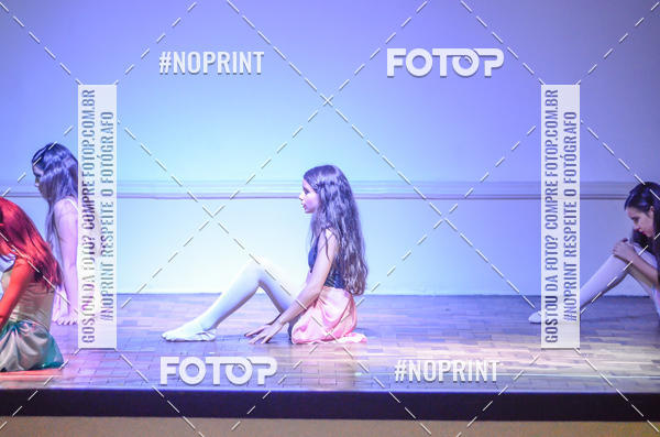 Buy your photos of the eventApresentao de dana  da Escola Uruguai na Escola Rainha do Brasil on Fotop