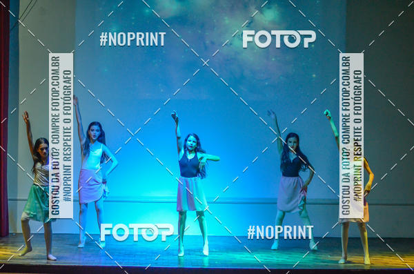 Buy your photos of the eventApresentao de dana  da Escola Uruguai na Escola Rainha do Brasil on Fotop