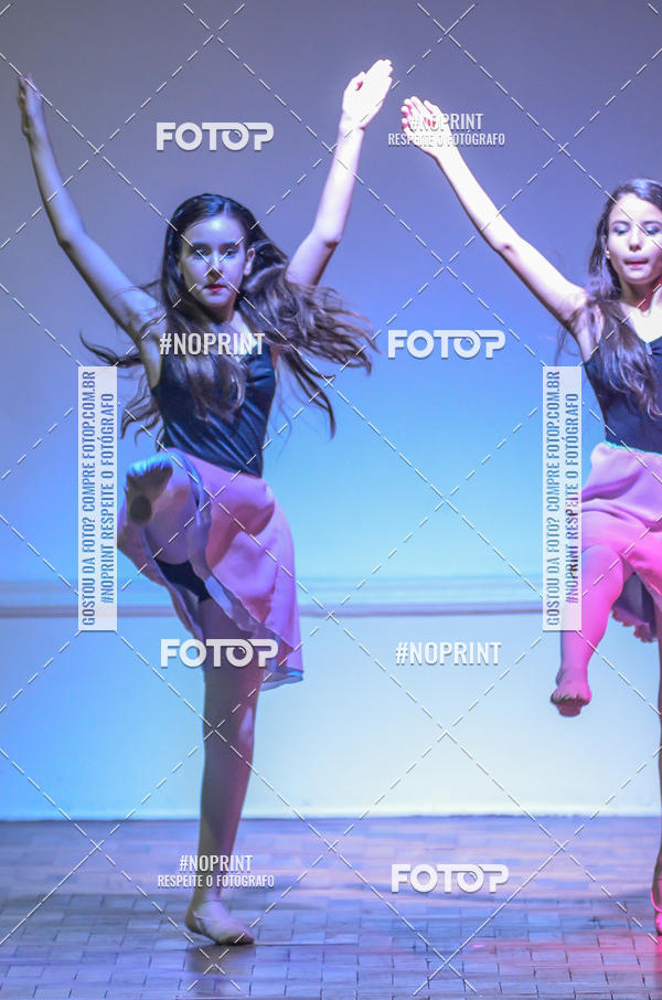 Buy your photos of the eventApresentao de dana  da Escola Uruguai na Escola Rainha do Brasil on Fotop