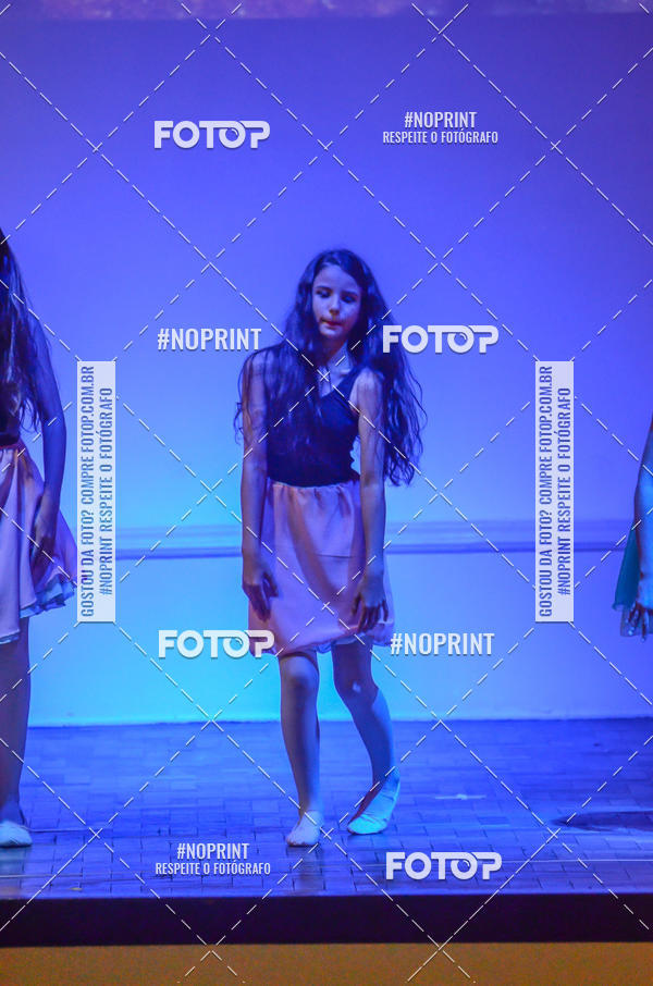 Buy your photos of the eventApresentao de dana  da Escola Uruguai na Escola Rainha do Brasil on Fotop