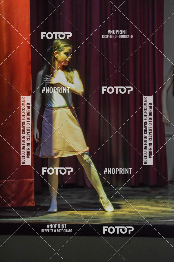 Compre suas fotos do eventoApresenta��o de dan�a  da Escola Uruguai na Escola Rainha do Brasil no Fotop