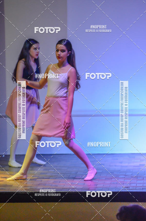 Buy your photos of the eventApresentao de dana  da Escola Uruguai na Escola Rainha do Brasil on Fotop