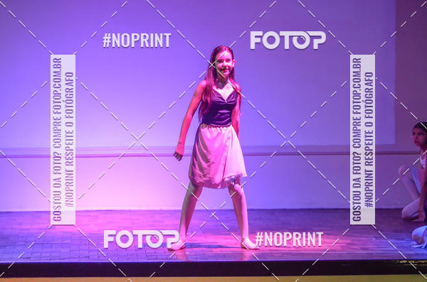 Buy your photos of the eventApresentao de dana  da Escola Uruguai na Escola Rainha do Brasil on Fotop