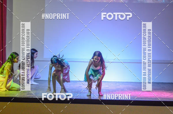 Buy your photos of the eventApresentao de dana  da Escola Uruguai na Escola Rainha do Brasil on Fotop
