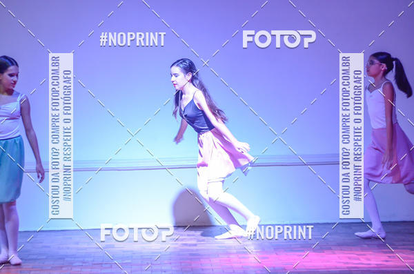 Buy your photos of the eventApresentao de dana  da Escola Uruguai na Escola Rainha do Brasil on Fotop