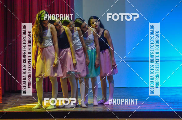 Buy your photos of the eventApresentao de dana  da Escola Uruguai na Escola Rainha do Brasil on Fotop