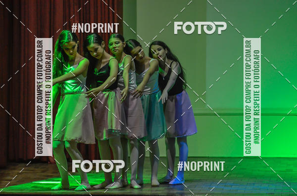Compre suas fotos do eventoApresenta��o de dan�a  da Escola Uruguai na Escola Rainha do Brasil no Fotop