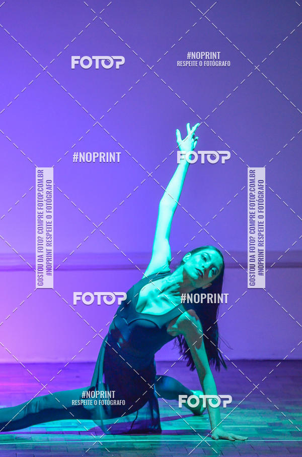 Buy your photos of the eventApresenta��o de dan�a  da Escola Uruguai na Escola Rainha do Brasil on Fotop