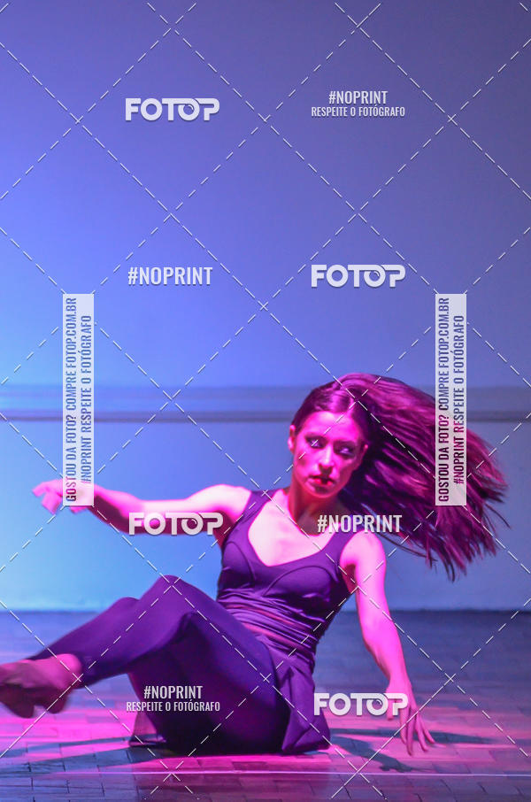 Buy your photos of the eventApresenta��o de dan�a  da Escola Uruguai na Escola Rainha do Brasil on Fotop