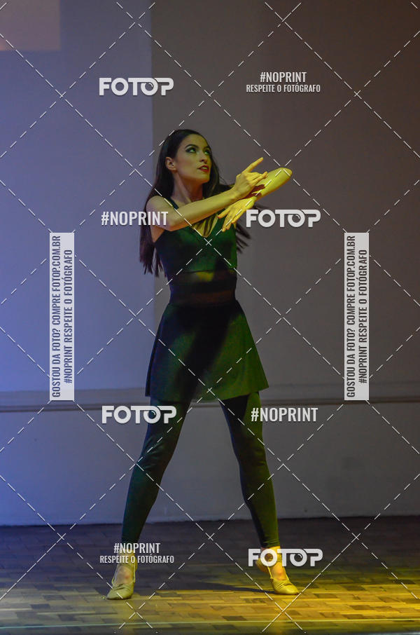 Buy your photos of the eventApresenta��o de dan�a  da Escola Uruguai na Escola Rainha do Brasil on Fotop