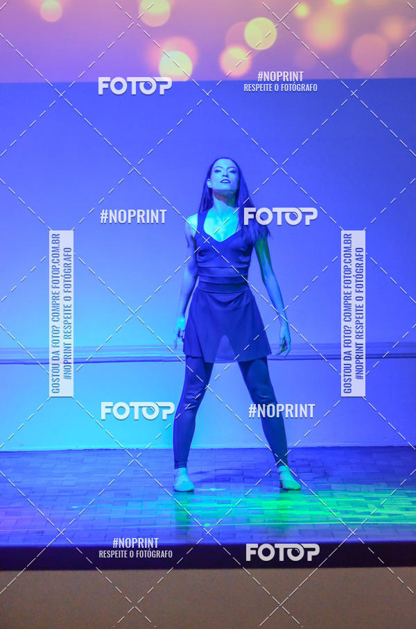 Buy your photos of the eventApresenta��o de dan�a  da Escola Uruguai na Escola Rainha do Brasil on Fotop