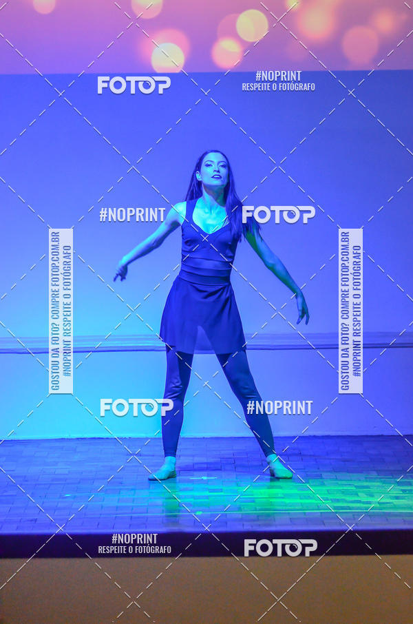 Buy your photos of the eventApresenta��o de dan�a  da Escola Uruguai na Escola Rainha do Brasil on Fotop