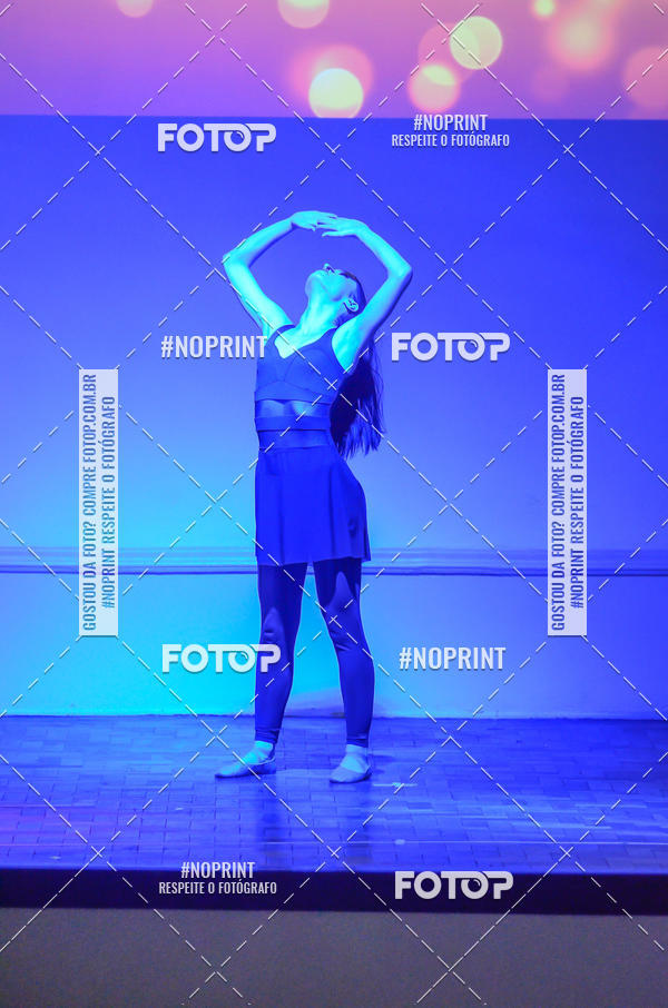 Buy your photos of the eventApresentao de dana  da Escola Uruguai na Escola Rainha do Brasil on Fotop