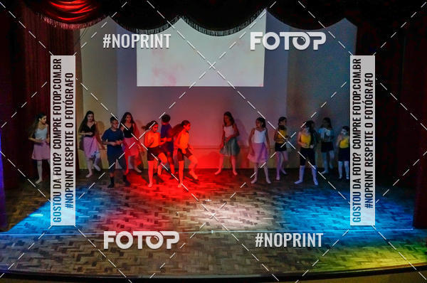 Buy your photos of the eventApresentao de dana  da Escola Uruguai na Escola Rainha do Brasil on Fotop
