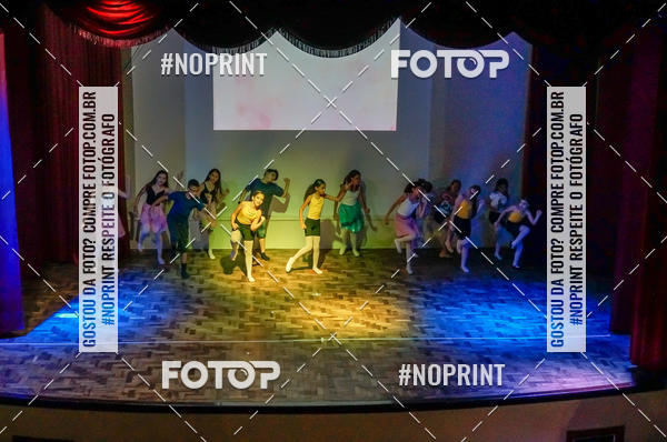 Buy your photos of the eventApresentao de dana  da Escola Uruguai na Escola Rainha do Brasil on Fotop