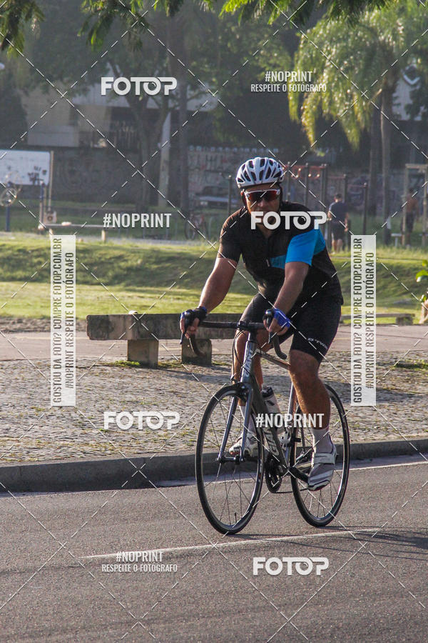 Buy your photos of the eventTreino Ciclismo - Aterro do Flamengo  on Fotop