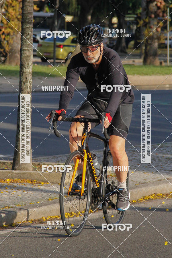 Buy your photos of the eventTreino Ciclismo - Aterro do Flamengo  on Fotop