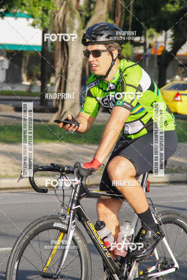 Buy your photos of the eventTreino Ciclismo - Aterro do Flamengo  on Fotop