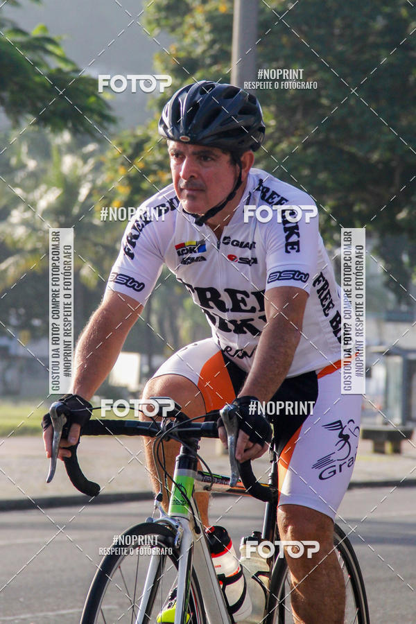 Buy your photos of the eventTreino Ciclismo - Aterro do Flamengo  on Fotop