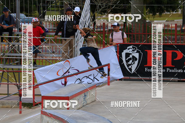 Buy your photos of the eventCampeonato Brasileiro de Skate Street Amador on Fotop