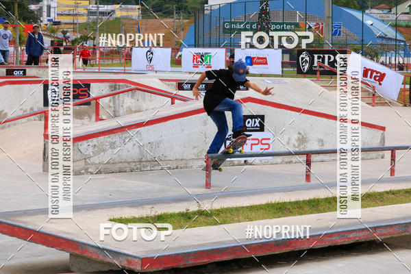 Buy your photos of the eventCampeonato Brasileiro de Skate Street Amador on Fotop