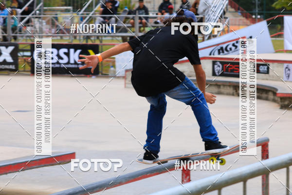 Buy your photos of the eventCampeonato Brasileiro de Skate Street Amador on Fotop