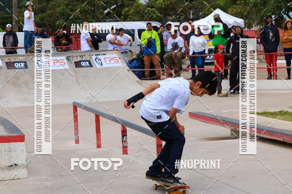 Buy your photos of the eventCampeonato Brasileiro de Skate Street Amador on Fotop