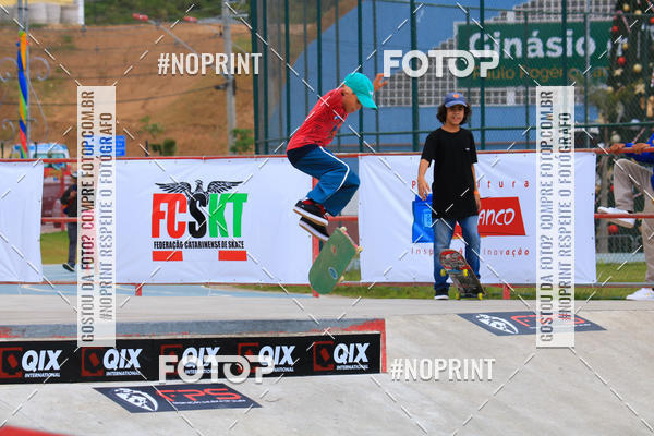 Buy your photos of the eventCampeonato Brasileiro de Skate Street Amador on Fotop