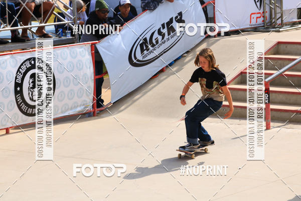 Buy your photos of the eventCampeonato Brasileiro de Skate Street Amador on Fotop
