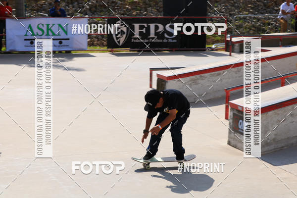Buy your photos of the eventCampeonato Brasileiro de Skate Street Amador on Fotop