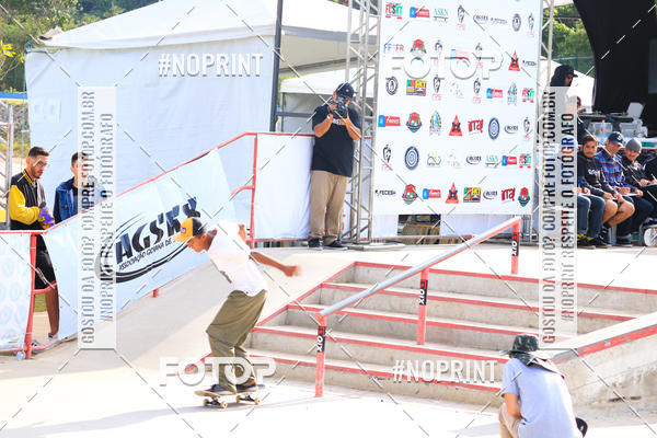 Buy your photos of the eventCampeonato Brasileiro de Skate Street Amador on Fotop
