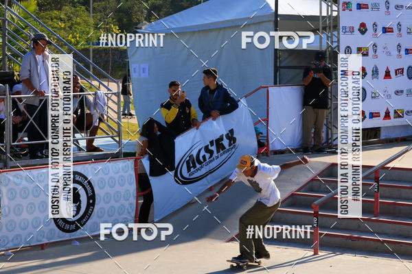 Buy your photos of the eventCampeonato Brasileiro de Skate Street Amador on Fotop