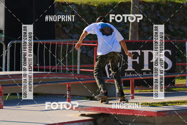 Buy your photos of the eventCampeonato Brasileiro de Skate Street Amador on Fotop