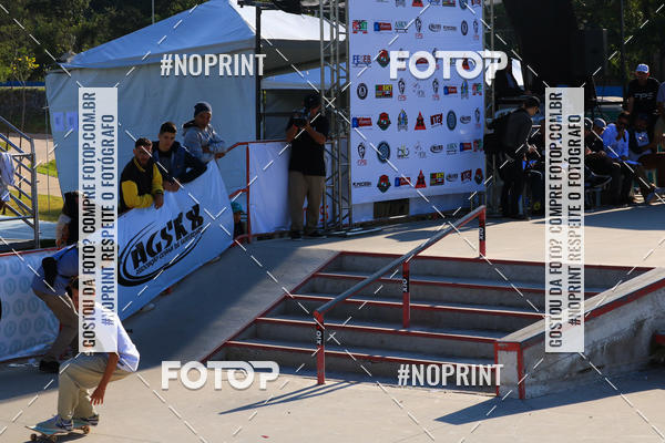 Buy your photos of the eventCampeonato Brasileiro de Skate Street Amador on Fotop