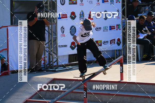Buy your photos of the eventCampeonato Brasileiro de Skate Street Amador on Fotop
